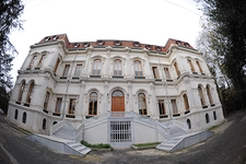 Adile Sultan Kasrı Hayatı ve Ölümü