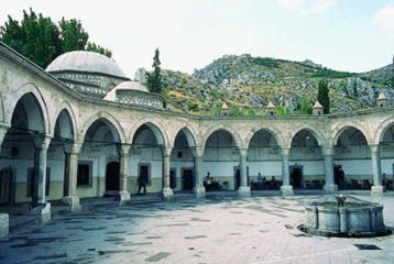 İlk Osmanlı Medresesi İlk Osmanlı Medresesi